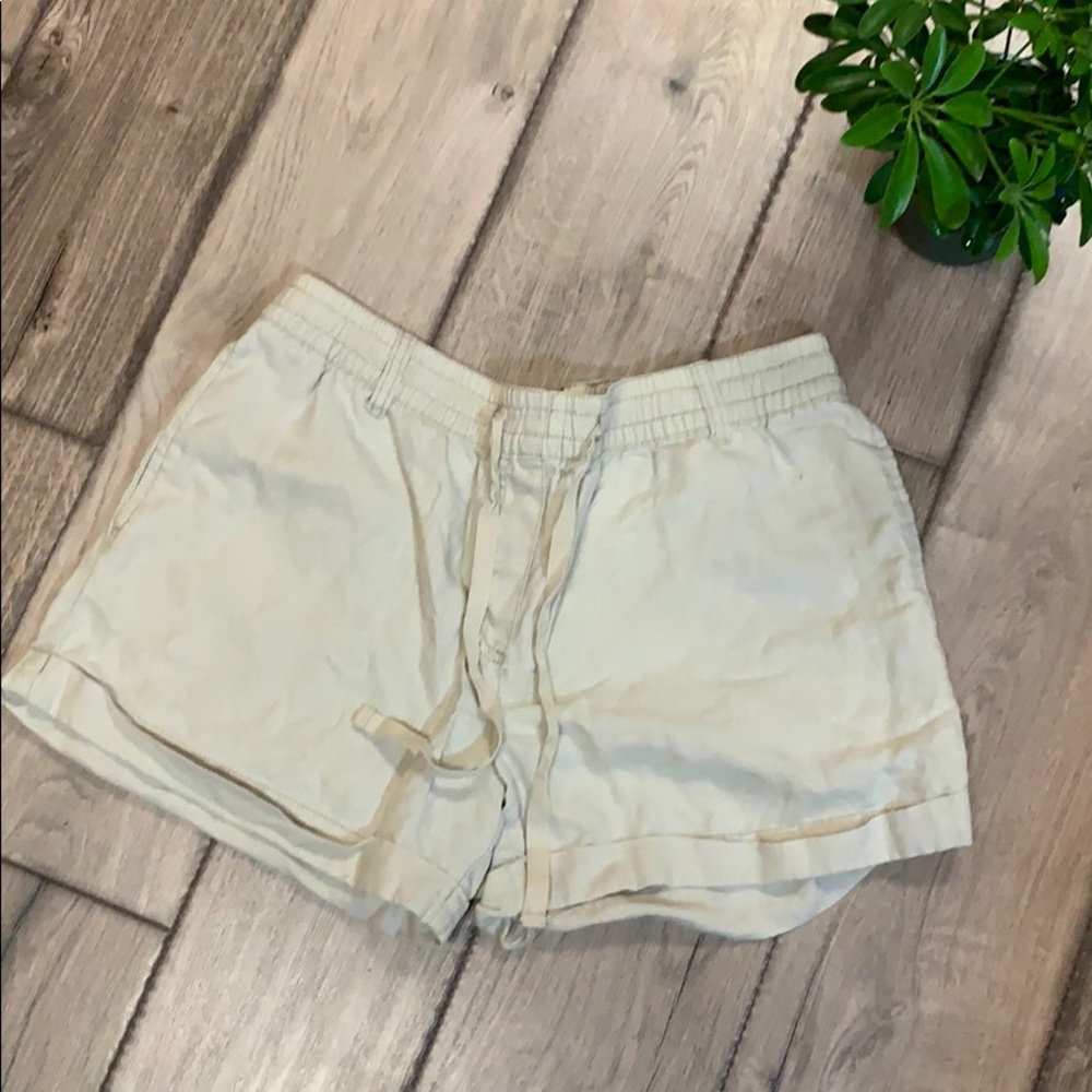 Beige shorts
